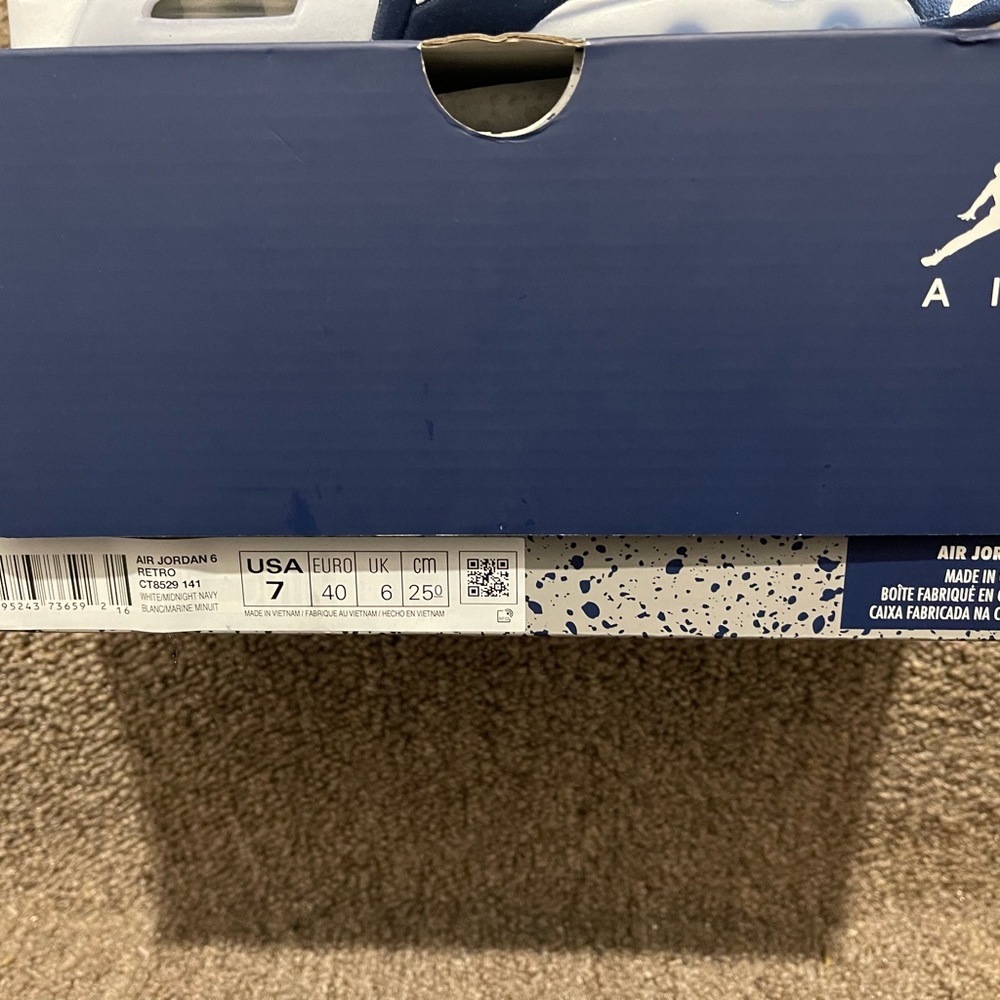 🚫 SOLD 🚫 NWT Jordan 6 - Midnight Navy - Picture 3 of 3